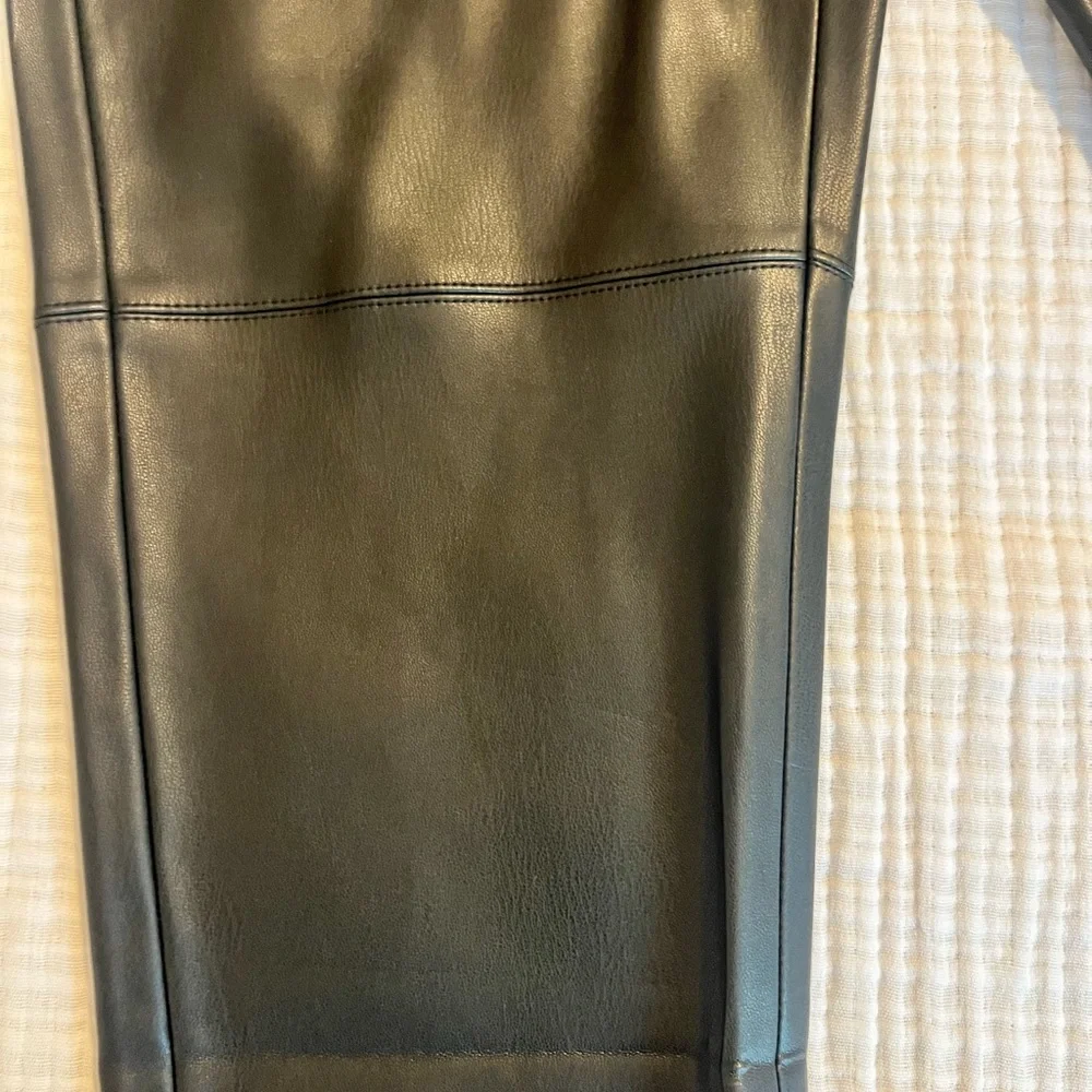 Zara Pleather high waisted ankle pants - Picture 4 of 5